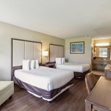 Ramada By Wyndham Houma Hotell Exteriör bild